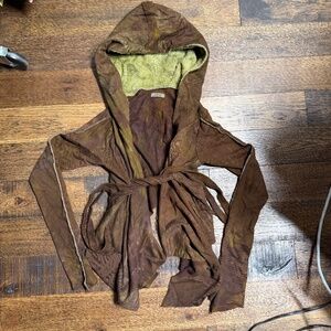 Crossfox cropped Bast Hoodie